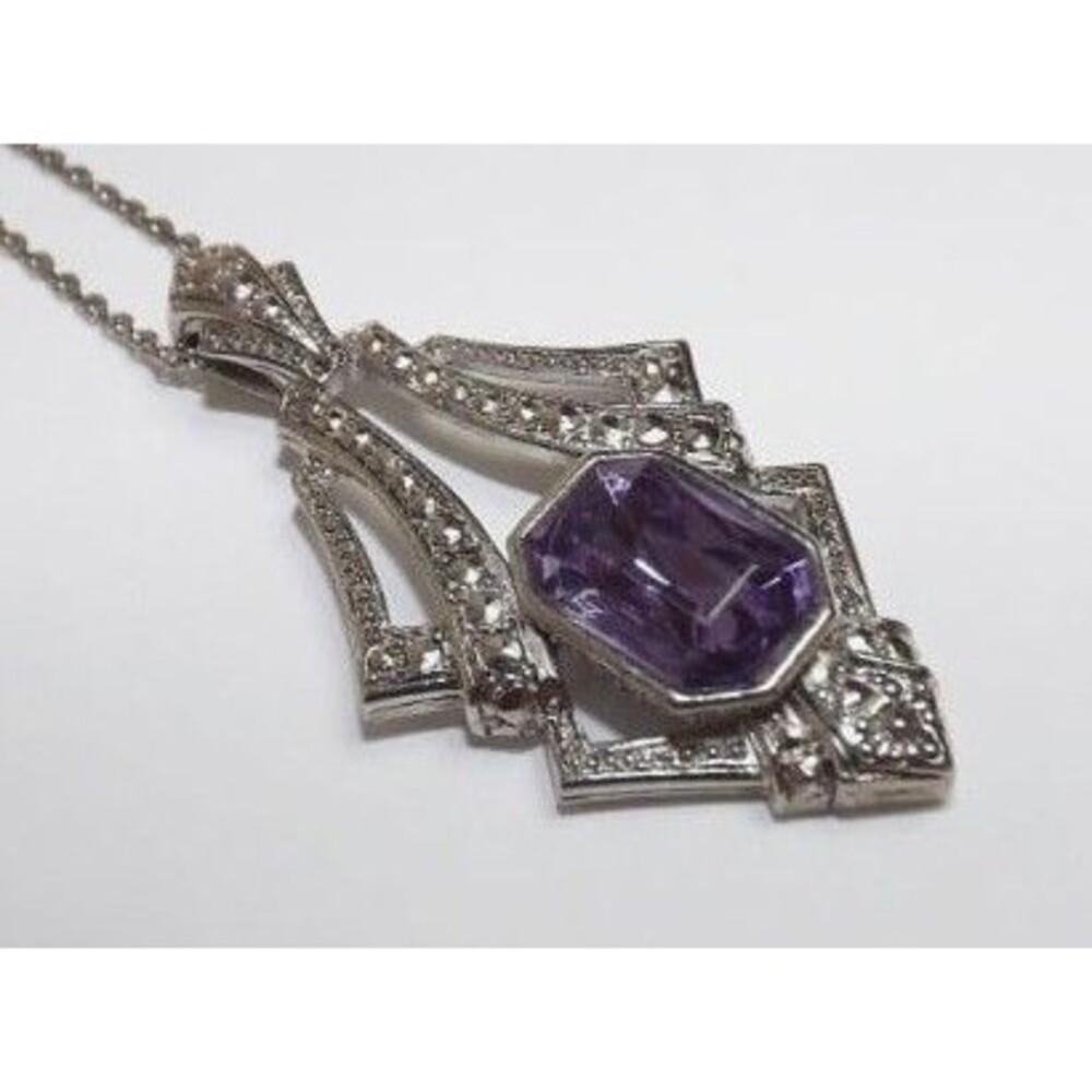 Vintage Antiqued Silvertone Avon Pendant W/ Purple Rhinestone Necklace 34"